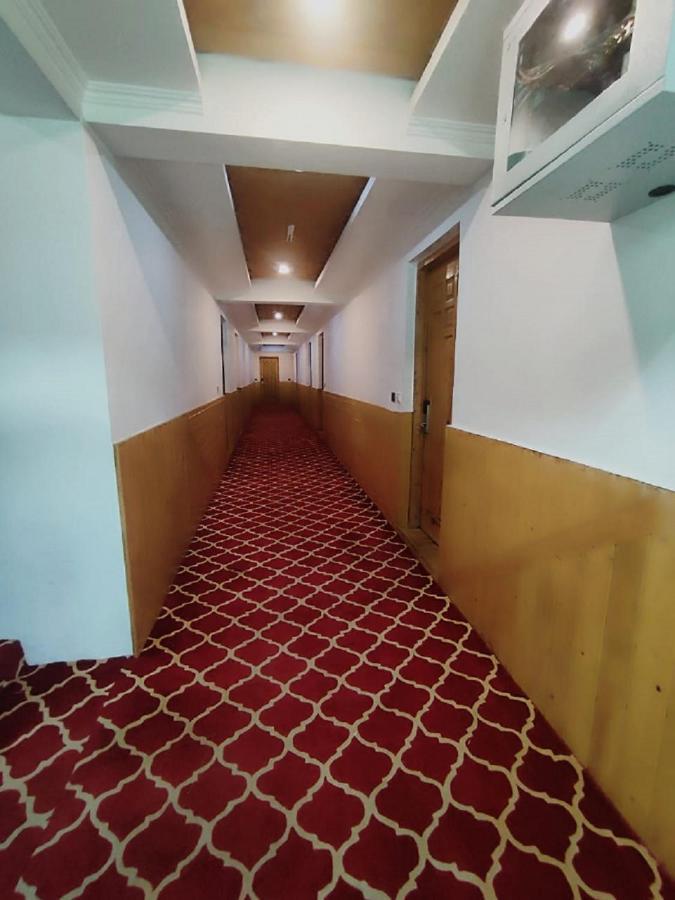 Hotel Sheen Srinagar  Exterior photo