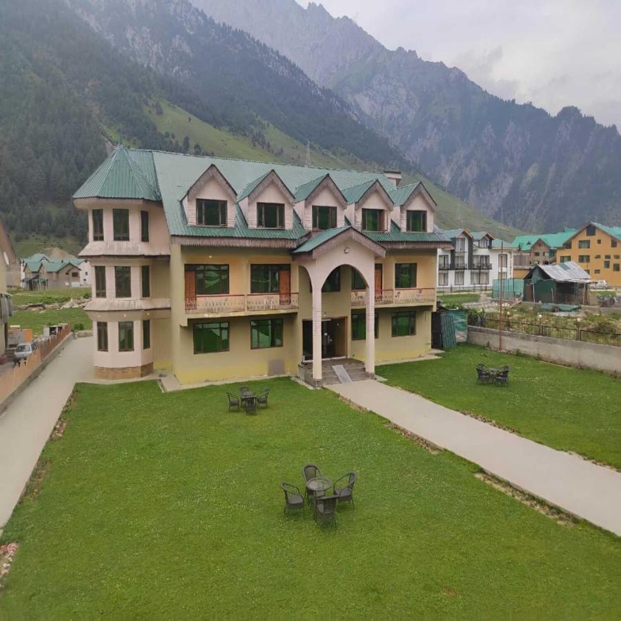 Hotel Sheen Srinagar  Exterior photo
